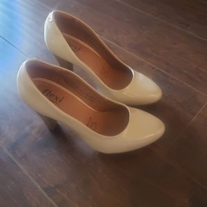 Women shoes